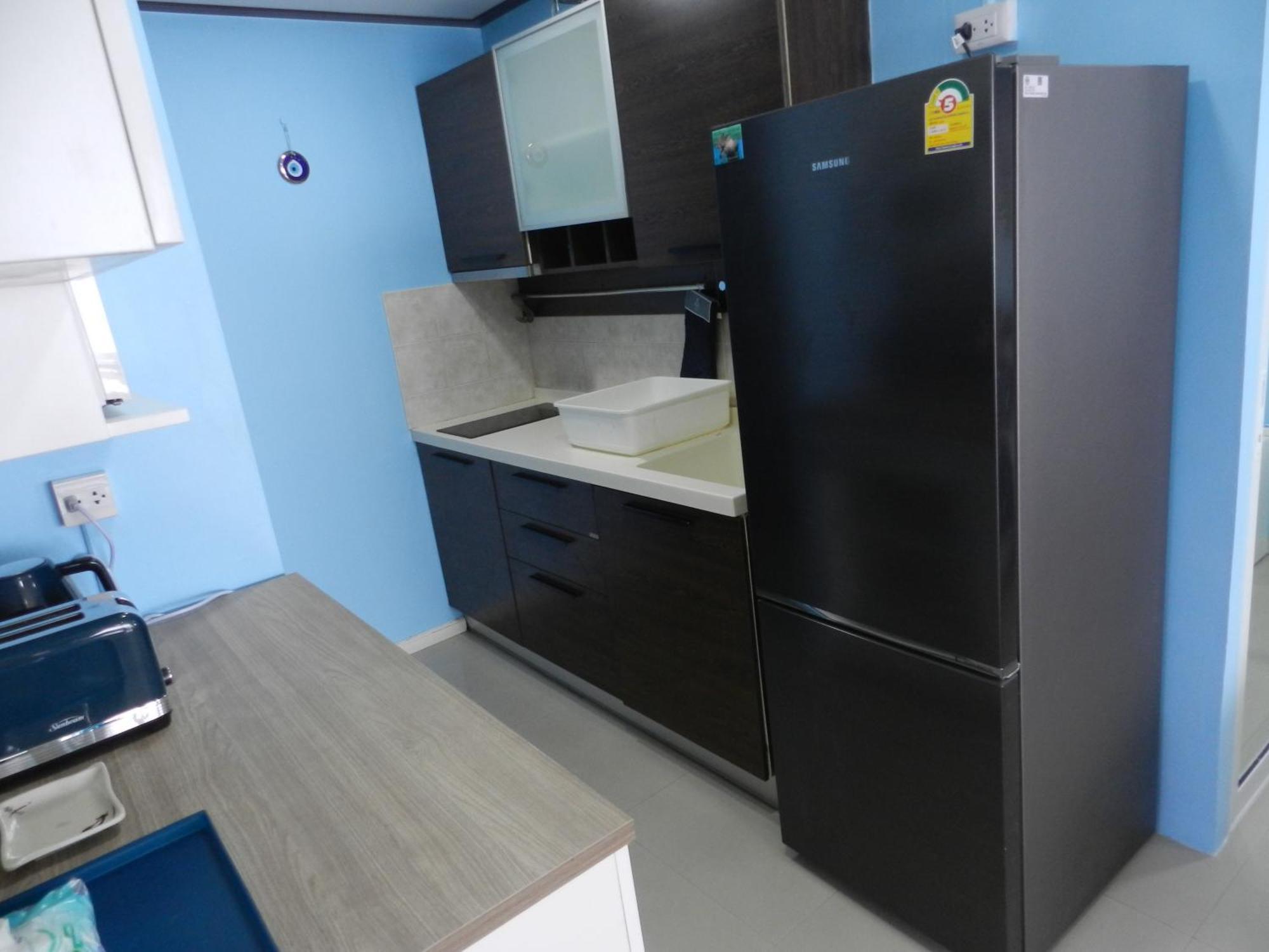 Jomtien Plaza Condotel Rum bild