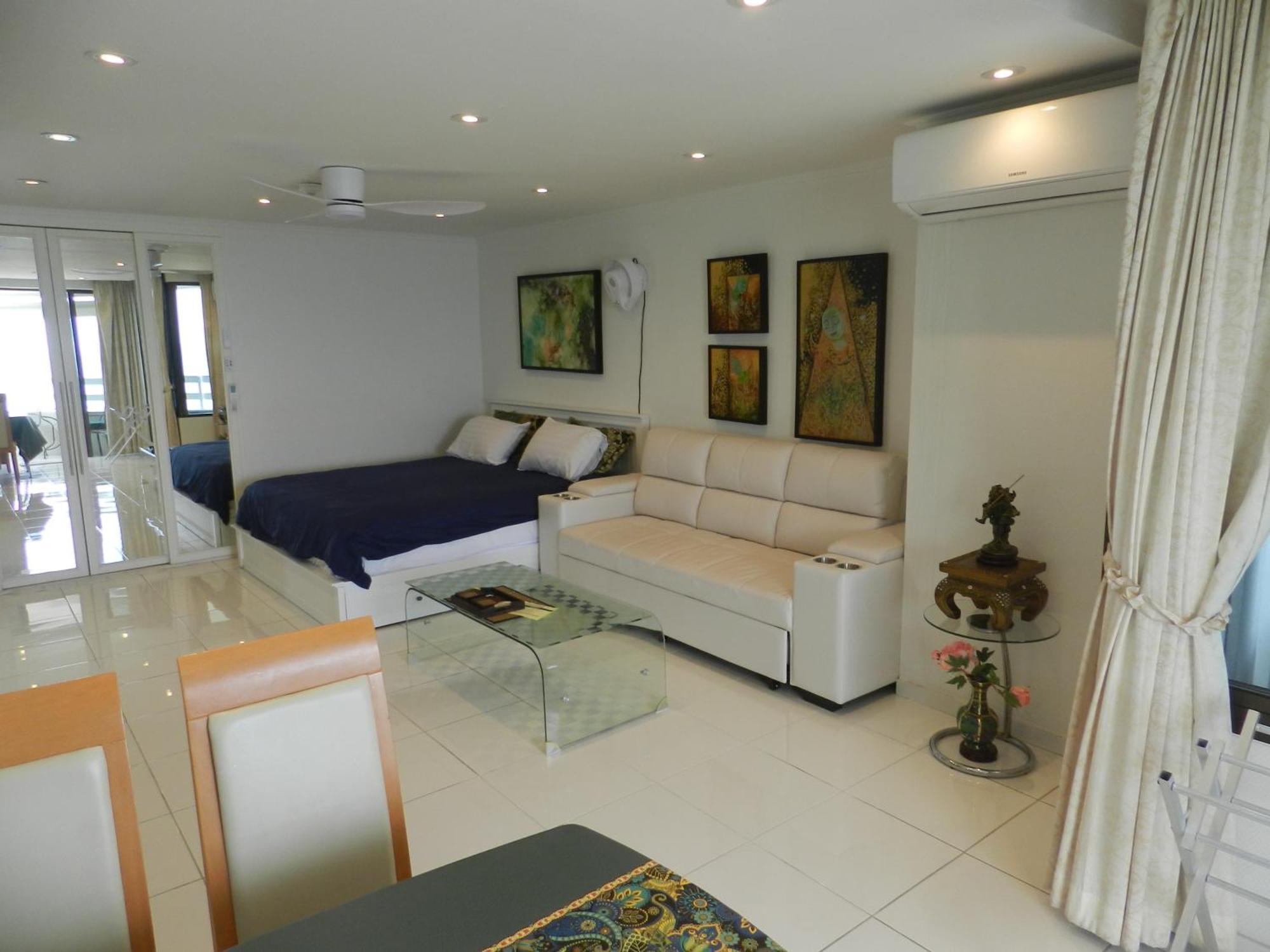 Jomtien Plaza Condotel Rum bild