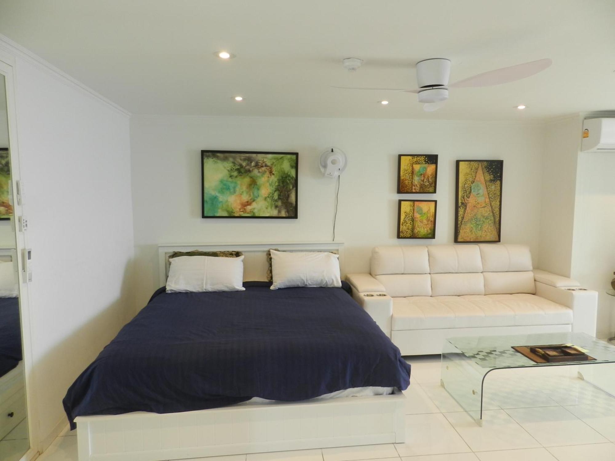 Jomtien Plaza Condotel Rum bild